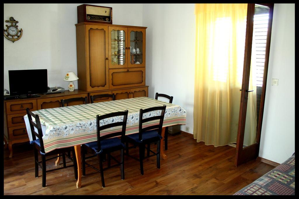 Apartments Boljat Supetar Rom bilde